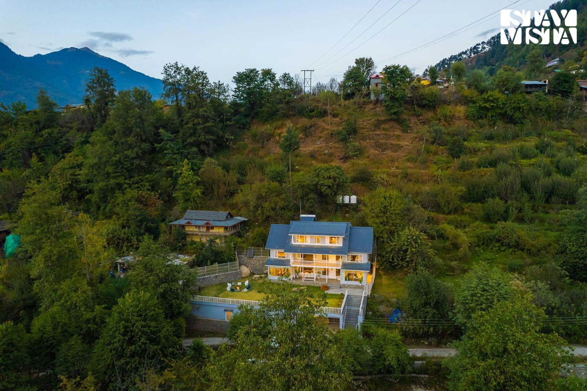 Stayvista At Riverside Symphony Manāli Exteriér fotografie